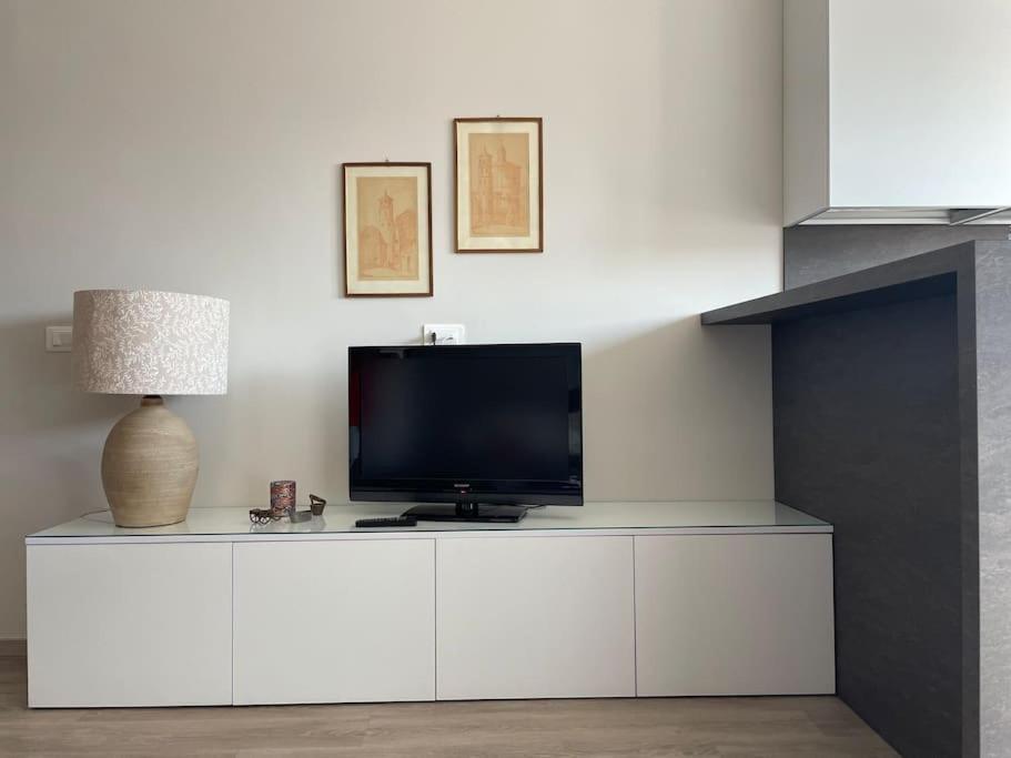 Suite De Rolandis Cin Itoo5Oo5C22Cdbezny アスティ エクステリア 写真